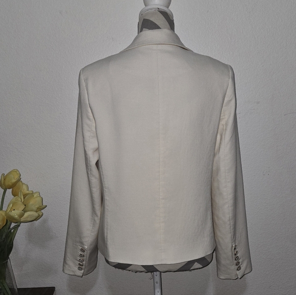 House of Harlow 1960 Cream Color Blazer with Pearlescent Buttons - Picture 6 of 13